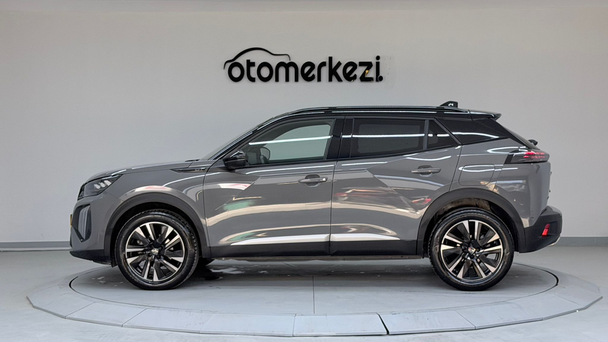 PEUGEOT 2008 2